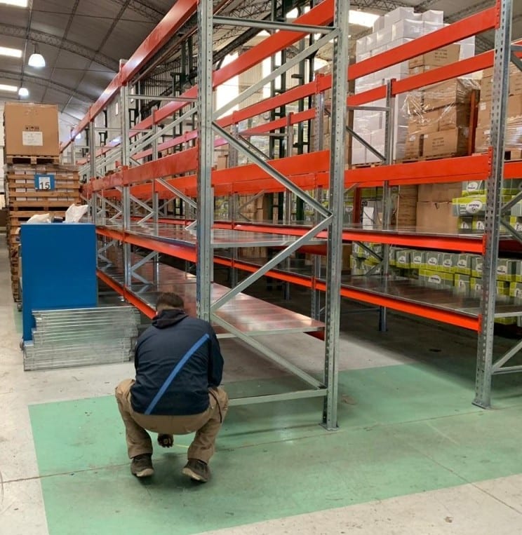 1.  Rack picking y paletizado superior
